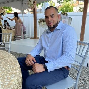 Meet your Posher, Leonel